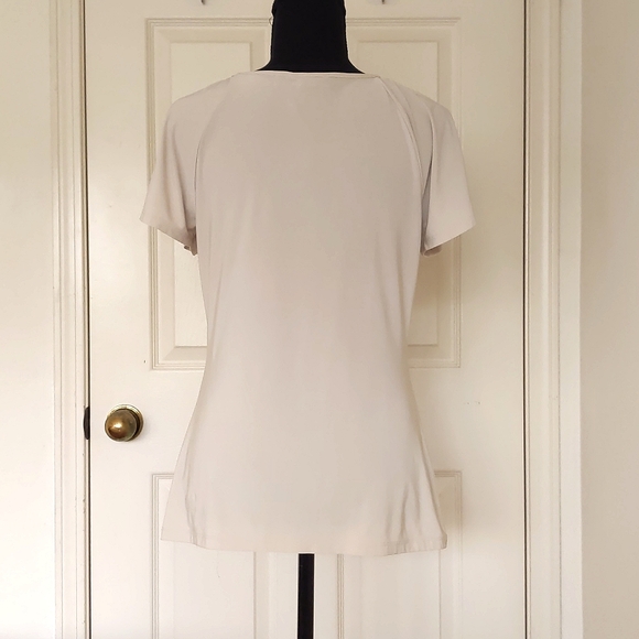 NWT. The Limited Front Embroidery Design Short Sleeve Stretchable Blouse. - Picture 2 of 4